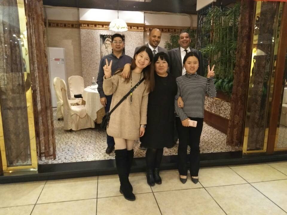 沙特客戶?????來華到訪金昶泰采購玻璃膠生產(chǎn)線設備